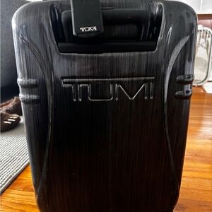TUMI carry on carbon Black Hard Shell Suitcase